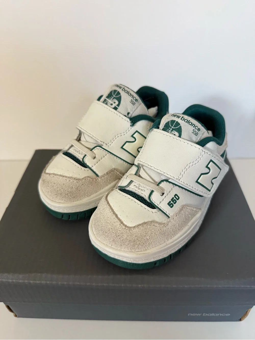 New Balance Kids 550 Velcro Sneakers - White & Dark Green